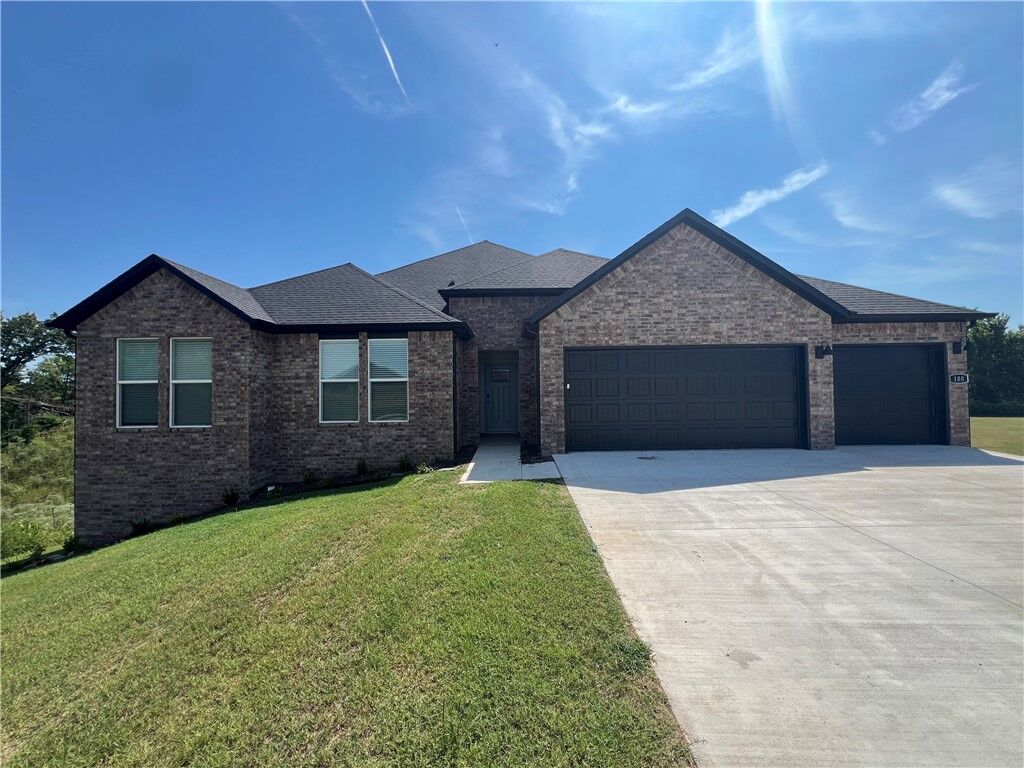 Property Photo:  100 N Kit Kat Court  AR 72761 