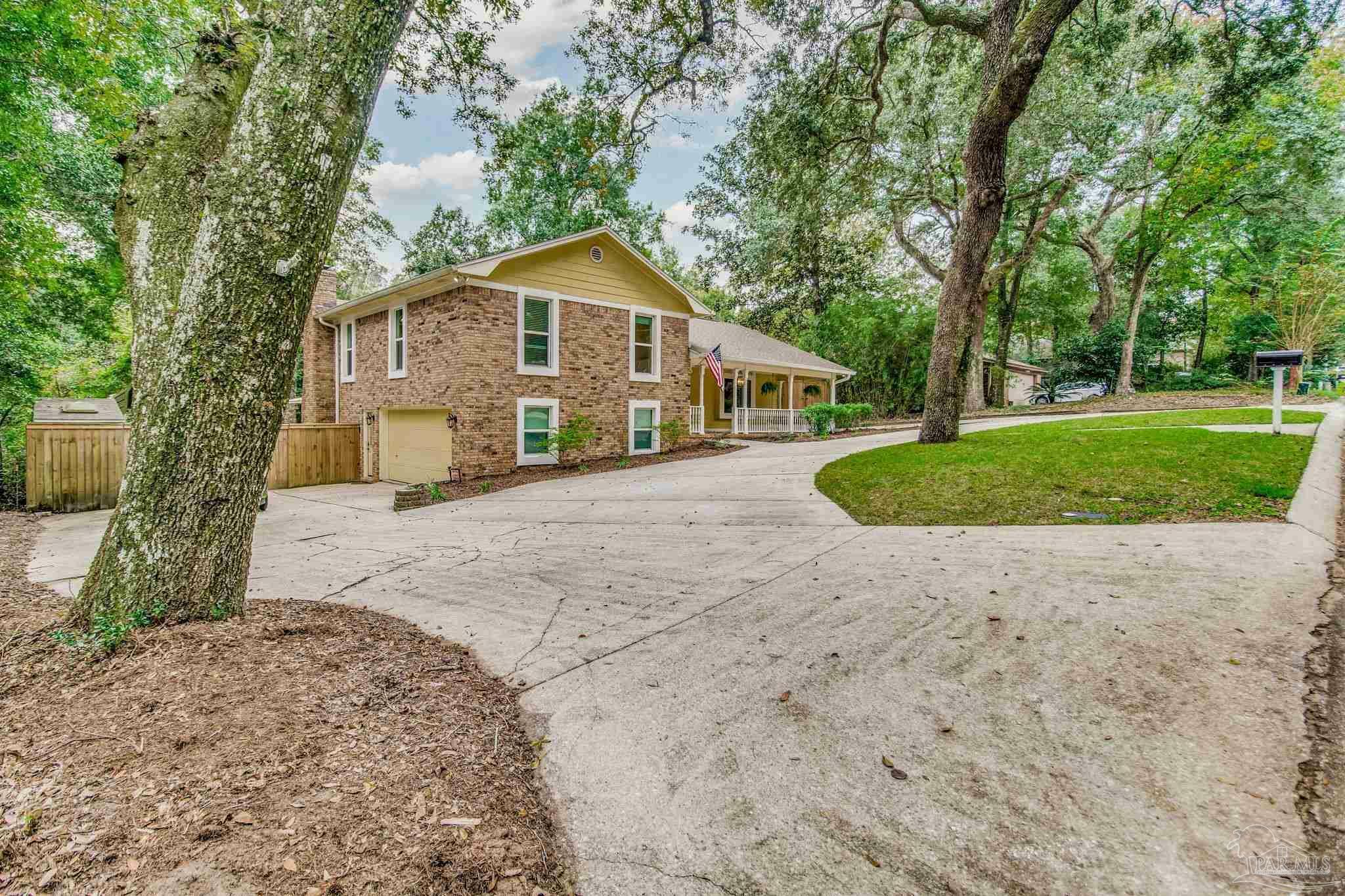 Property Photo:  4675 Baywoods Dr  FL 32504 