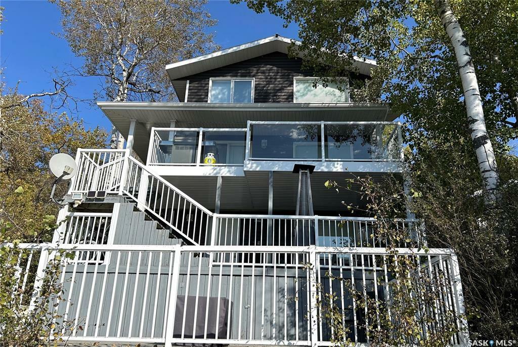 Property Photo: 2 Lakeside Drive E SK S0E 1T0