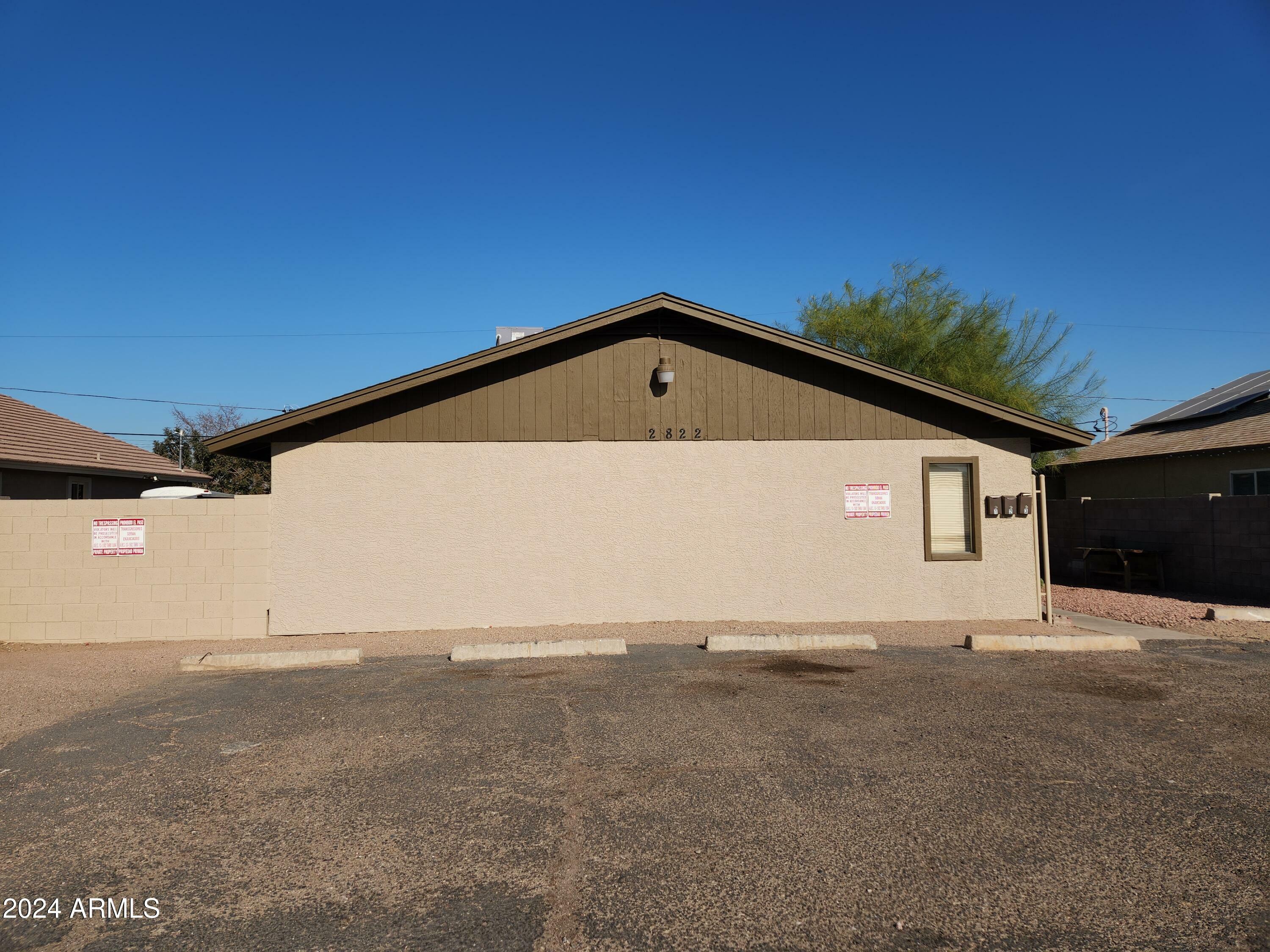 Property Photo:  2822 E Mobile Lane  AZ 85040 