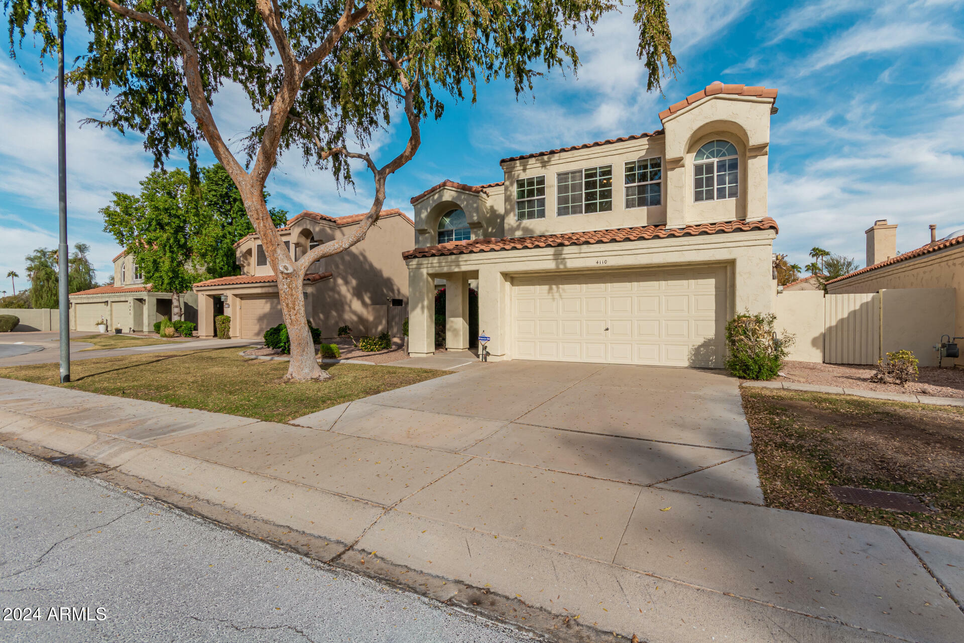 Property Photo:  4110 E Mercer Lane  AZ 85028 