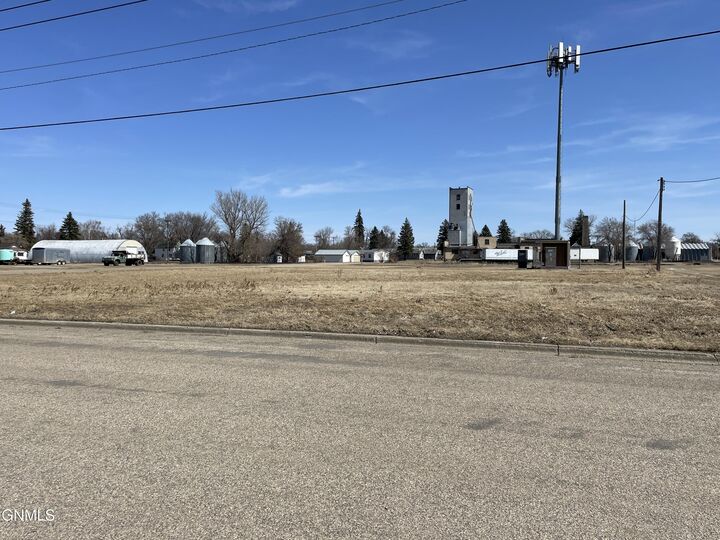 Property Photo: 1250 2nd Street N ND 58421