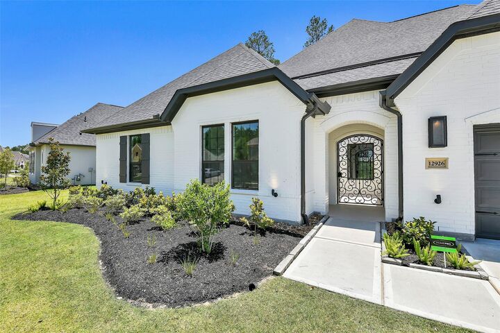 Property Photo: 12926 Whitewater Way TX 77302