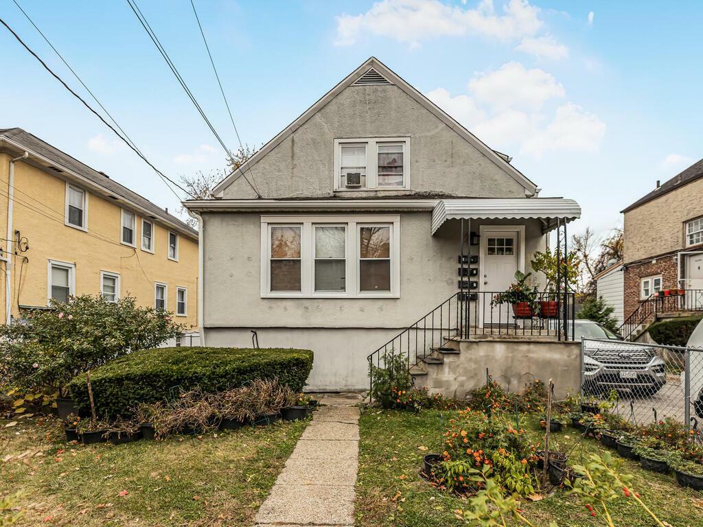 Property Photo:  8 Hadden Avenue  NY 10601 