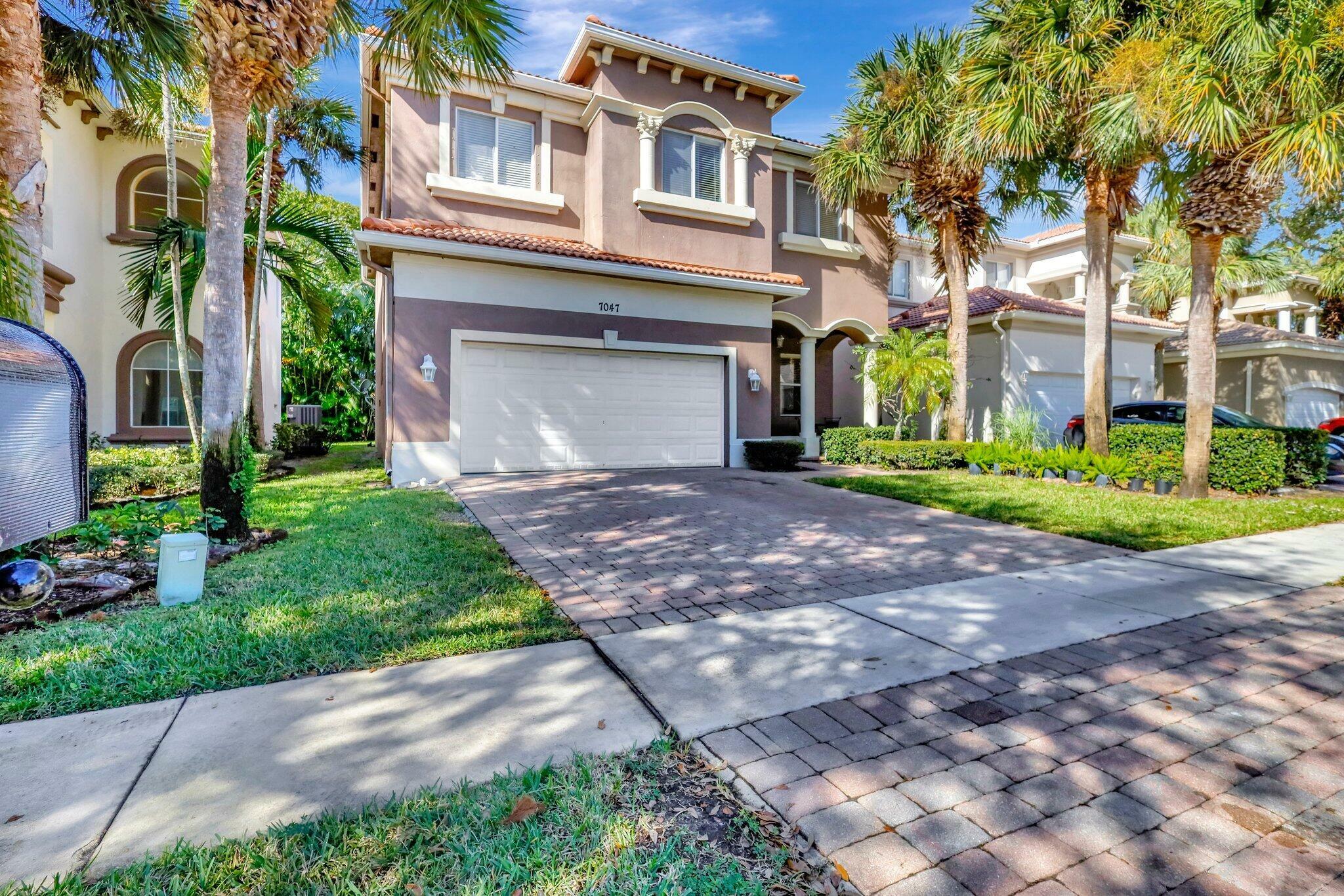 Property Photo:  7047 Ivy Crossing Lane  FL 33436 