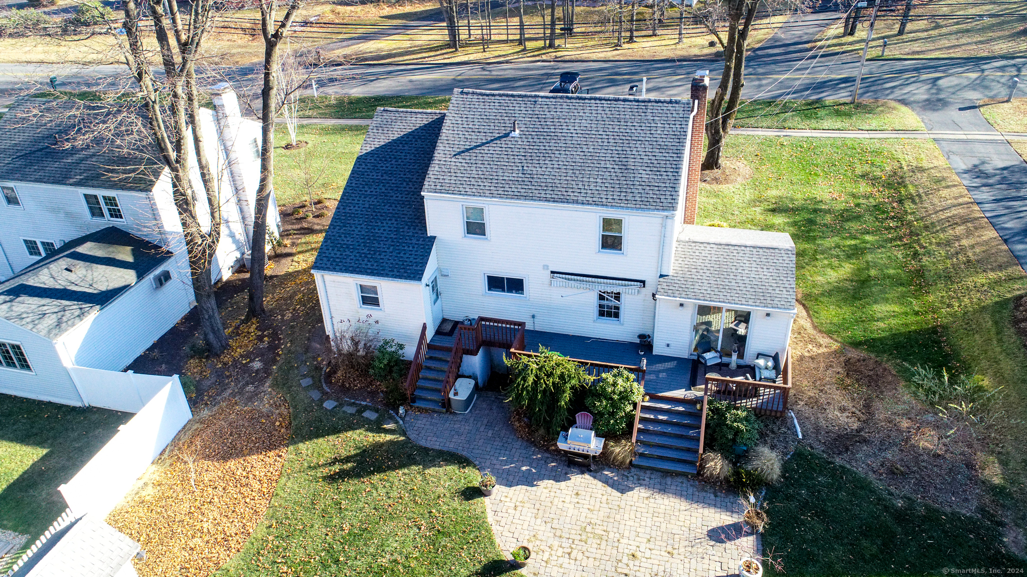 Property Photo:  258 Tunxis Road  CT 06107 