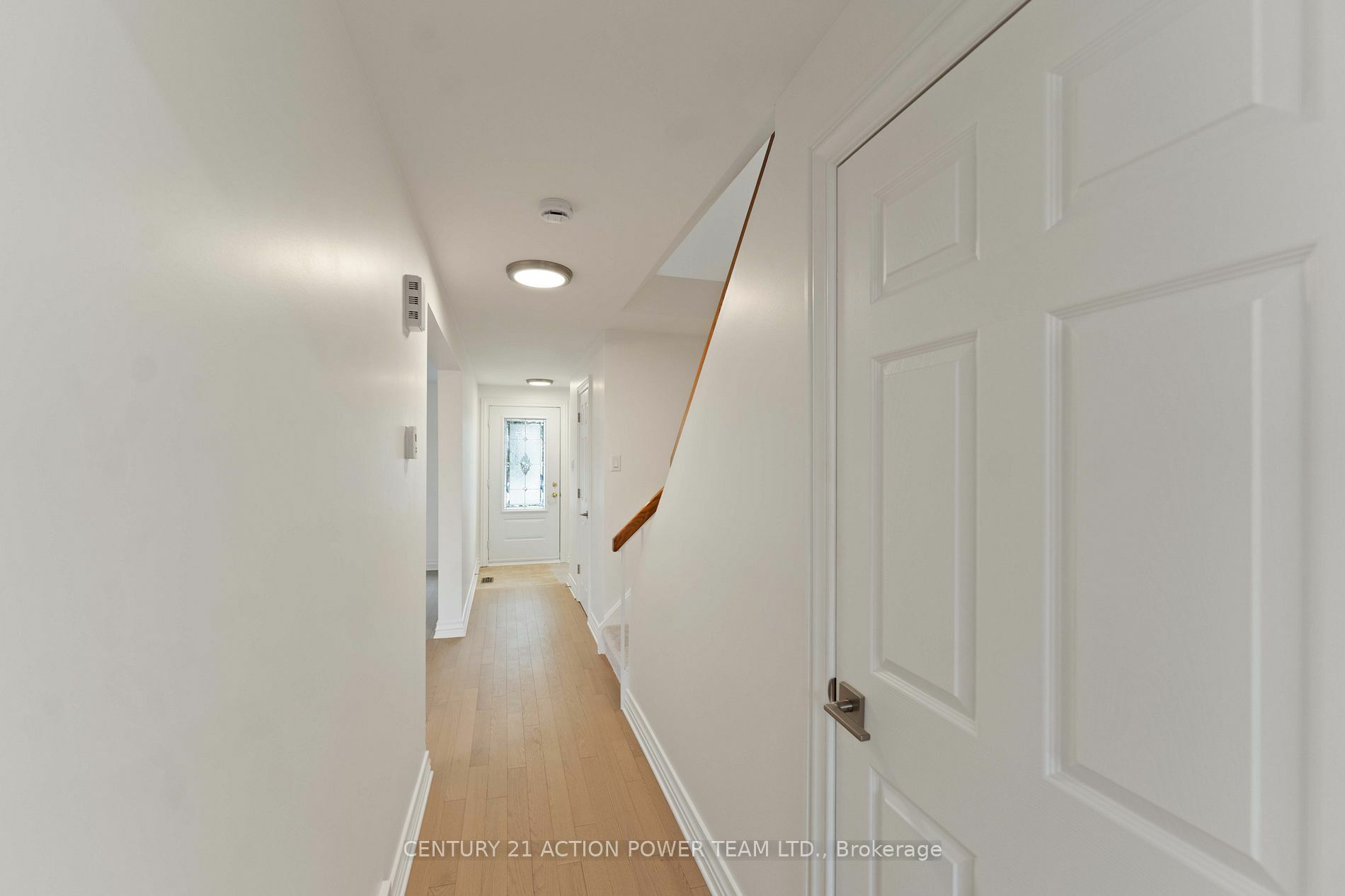 Property Photo:  427 Grassland Terr  ON K1E 2S1 