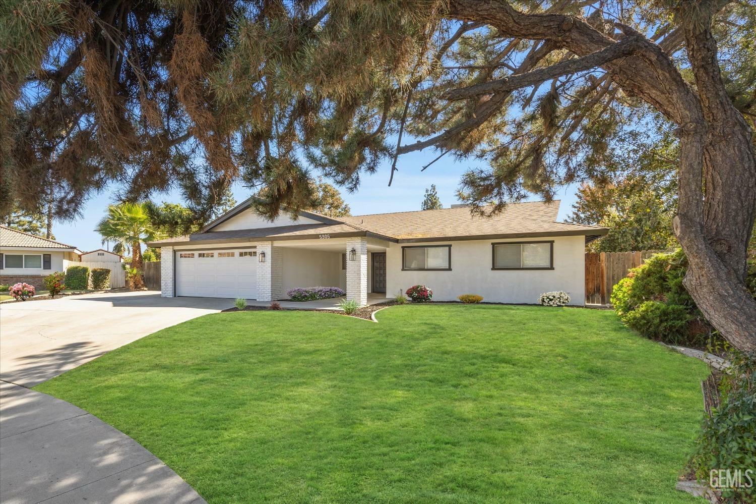 Property Photo:  5305 Blake Court  CA 93309 