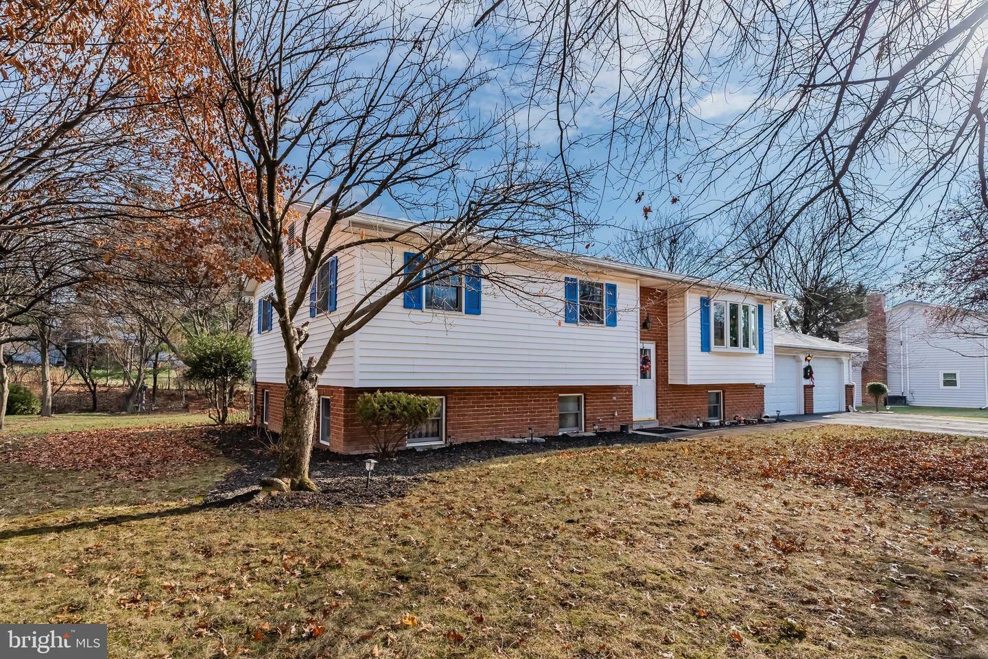 Property Photo:  3805 Kenton Lane  PA 17110 