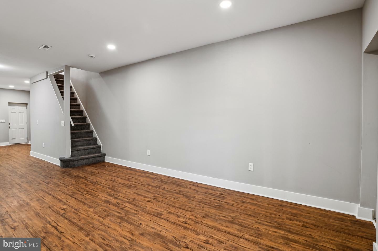 Property Photo:  528 N Ellwood Avenue  MD 21205 