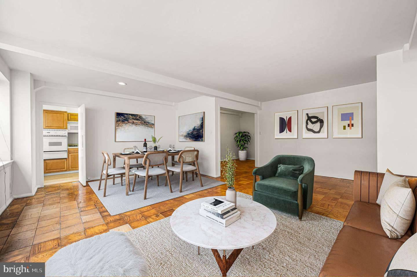 Property Photo:  220 W Rittenhouse Square 6F  PA 19103 