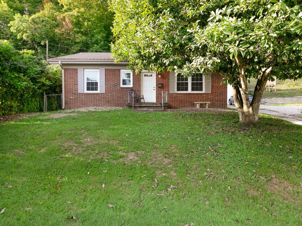 Property Photo: 245 Fifth KY 41240