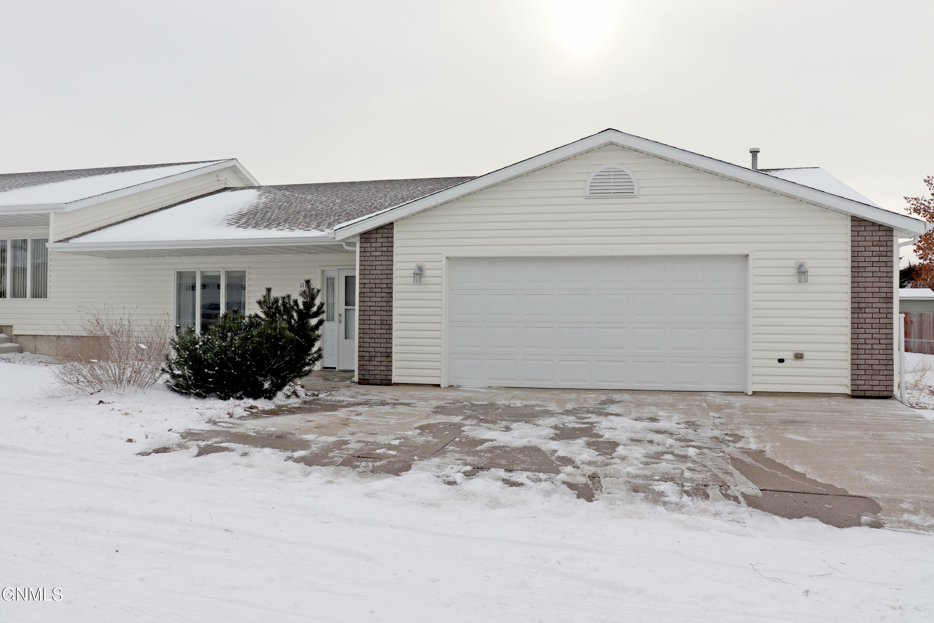 Property Photo:  1113 Lakota Lane  ND 58504 