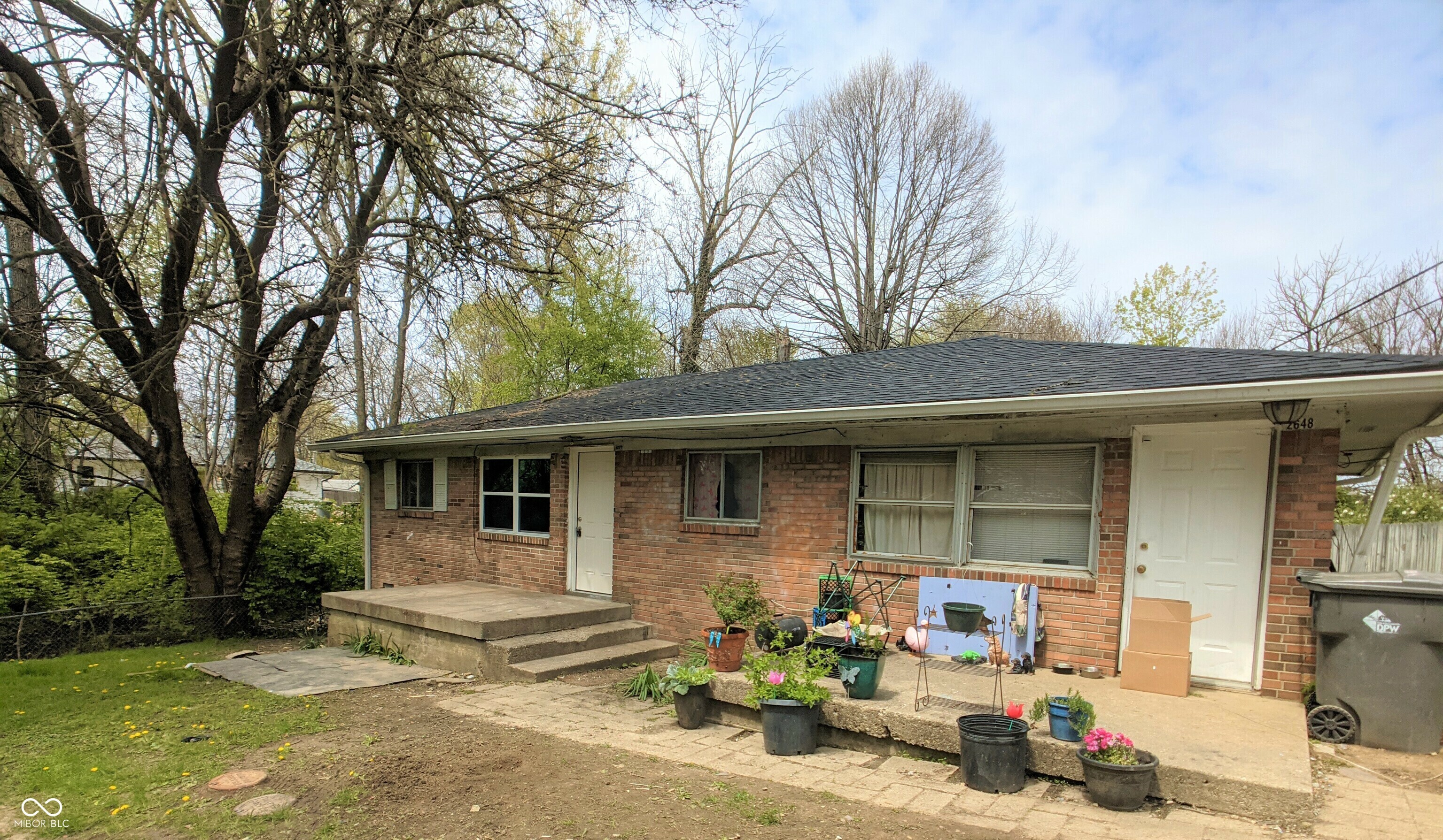 Property Photo:  2646 E Bradbury Avenue  IN 46203 