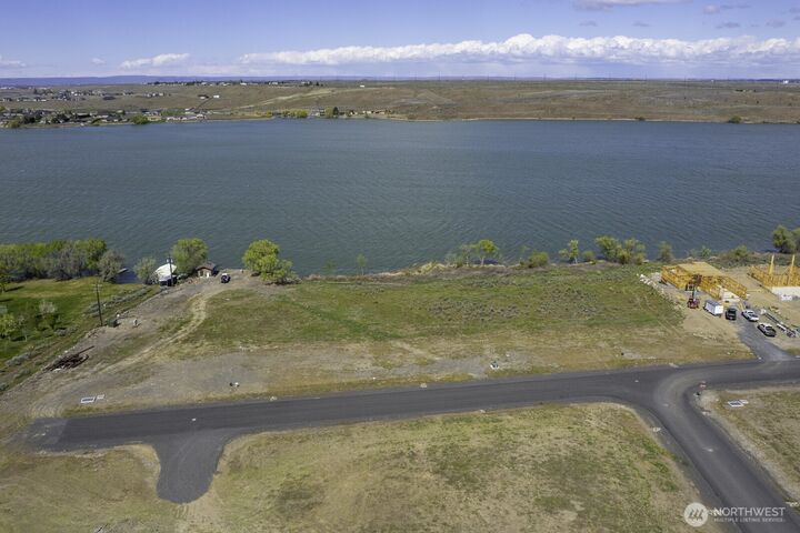 Property Photo:  4 Road  6.3  NE  WA 98837 