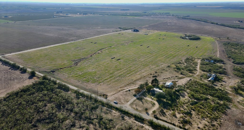 Property Photo:  4681 S Jarratt Rd  TX 76905 