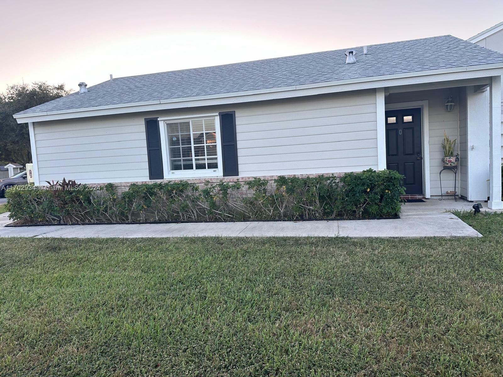 Property Photo:  13796 SW 149th Cir Ln 3-70  FL 33186 