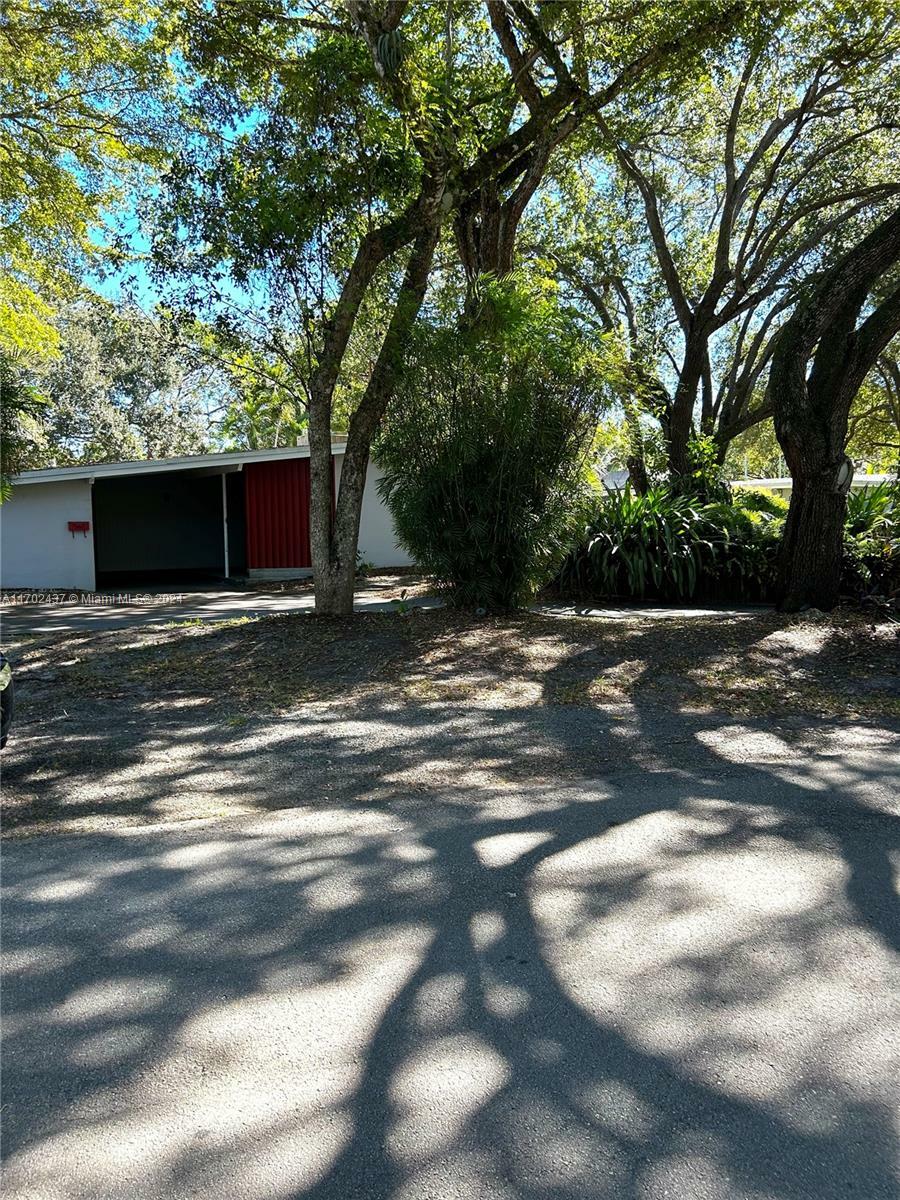 Property Photo:  12725 SW 80th Ave  FL 33156 