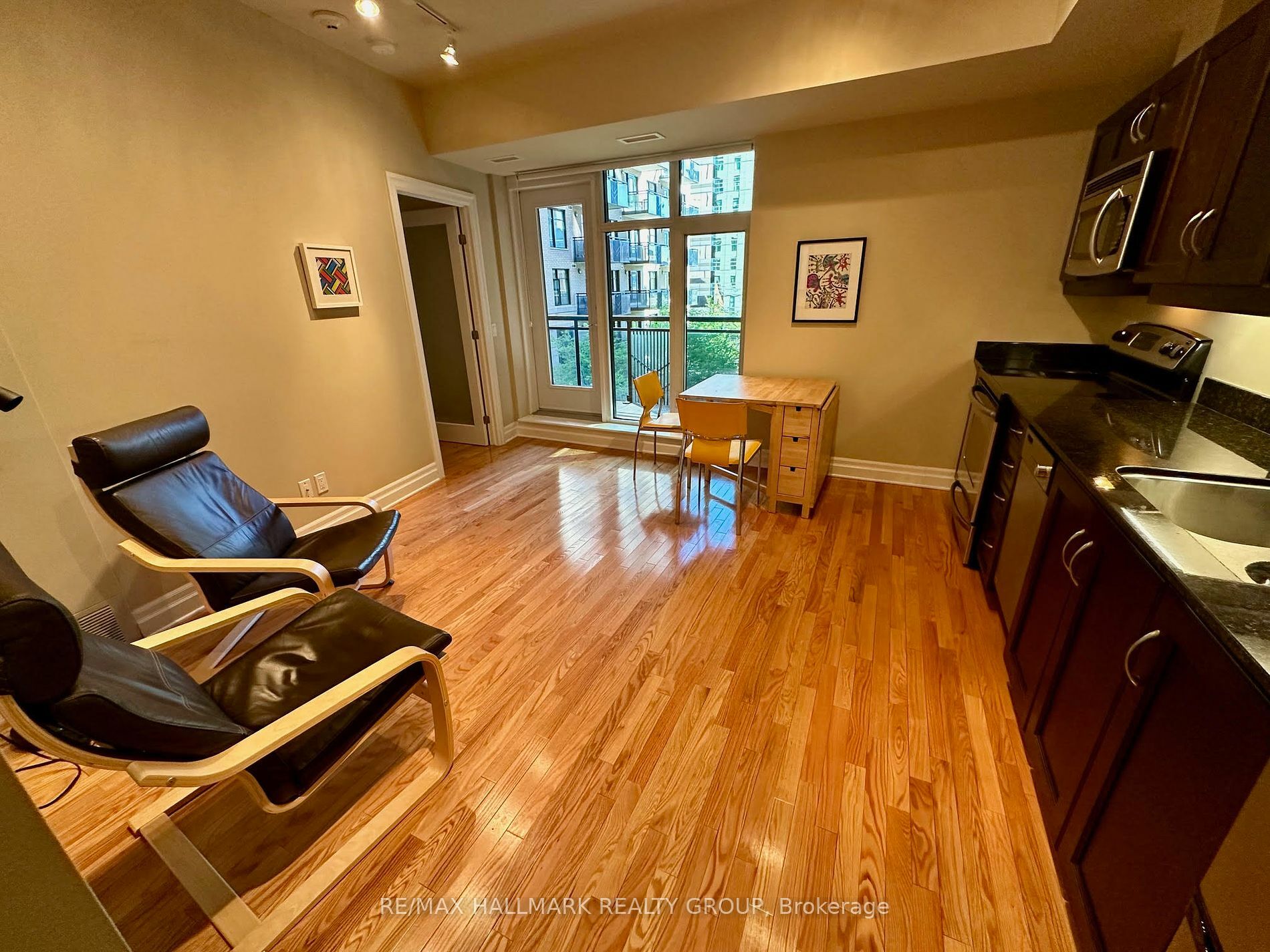 Property Photo:  245 Kent St 407  ON K2P 0A5 