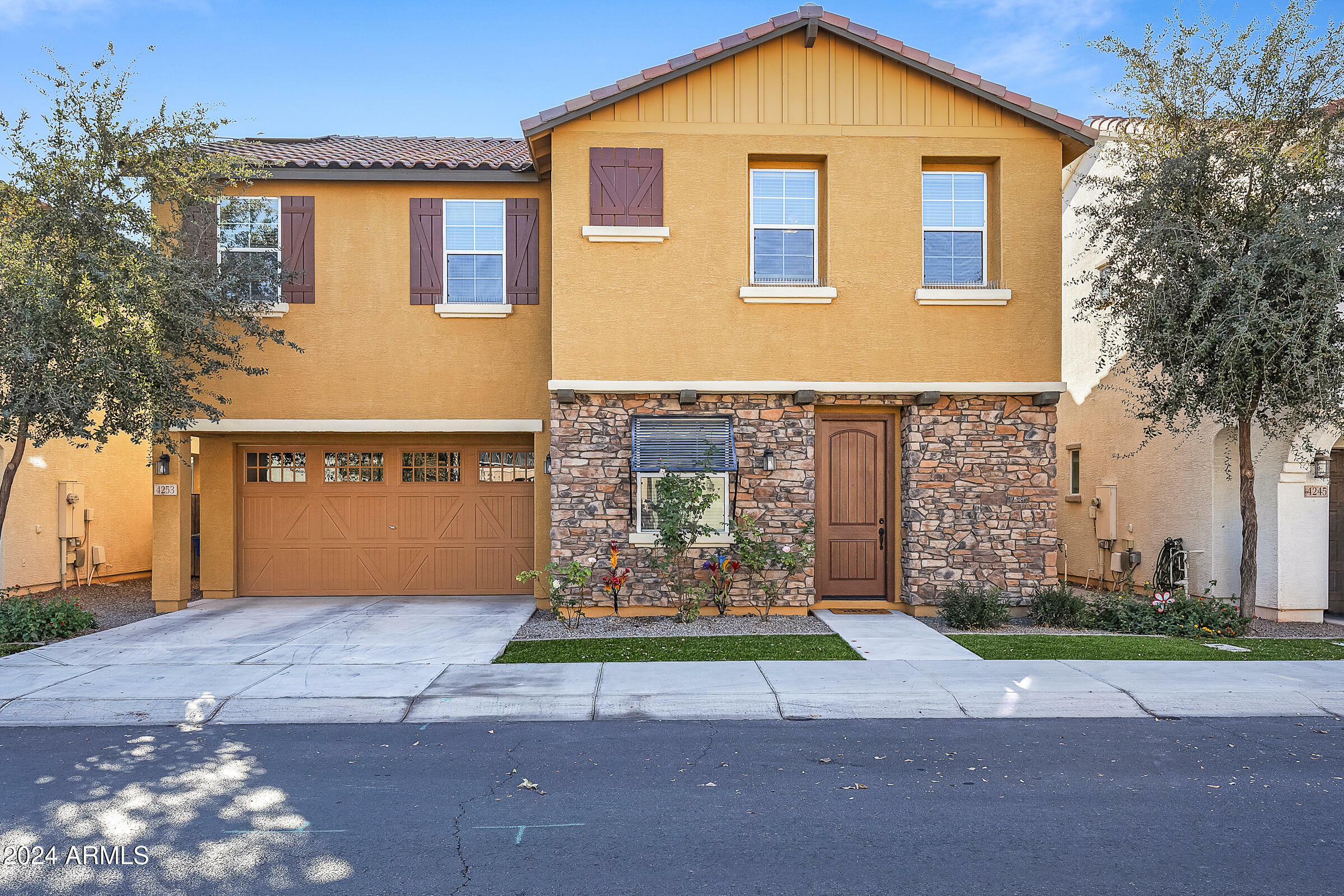 Property Photo: 4253 E Toledo Street AZ 85295