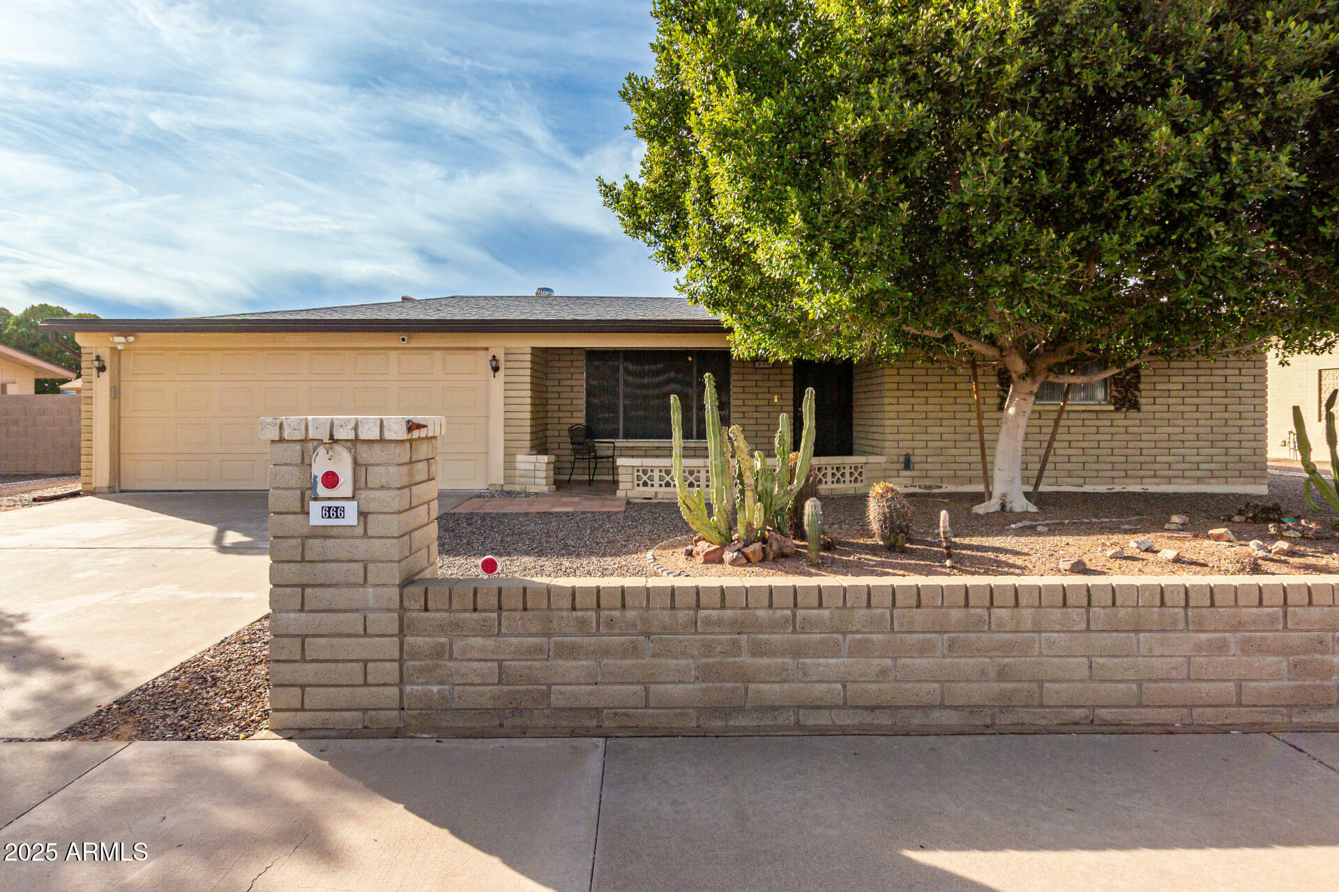 Property Photo:  666 N 65th Place  AZ 85205 