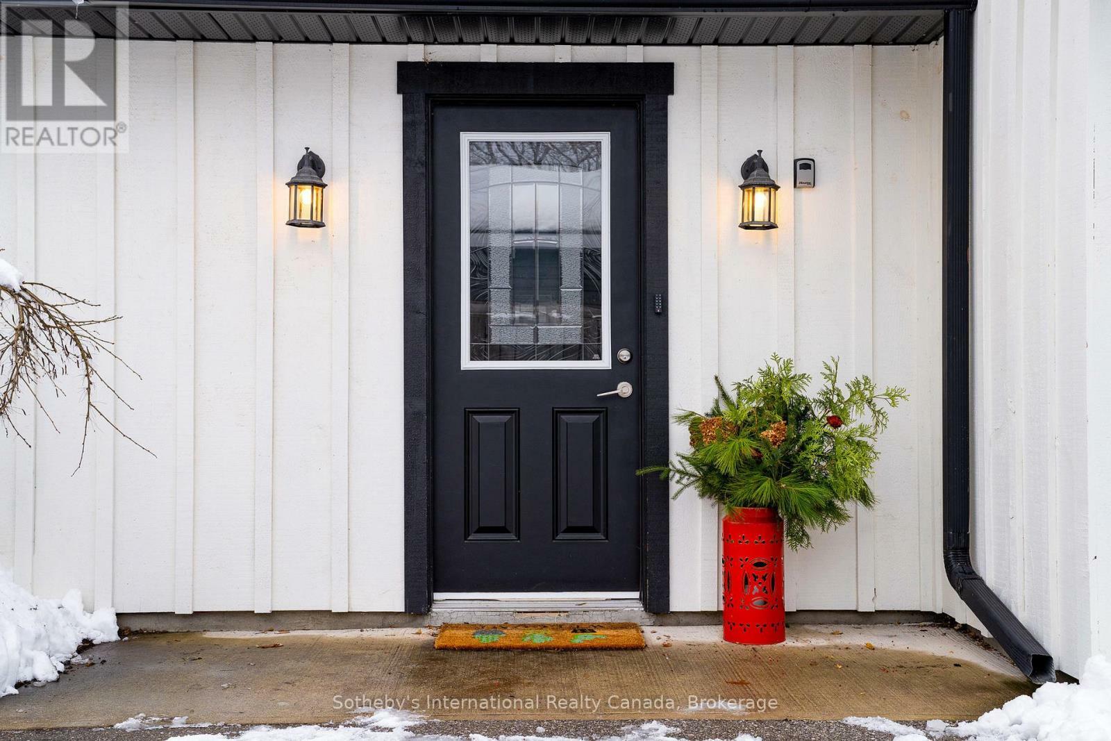 Property Photo: 223 Sixth Street ON L9Y 1Z2