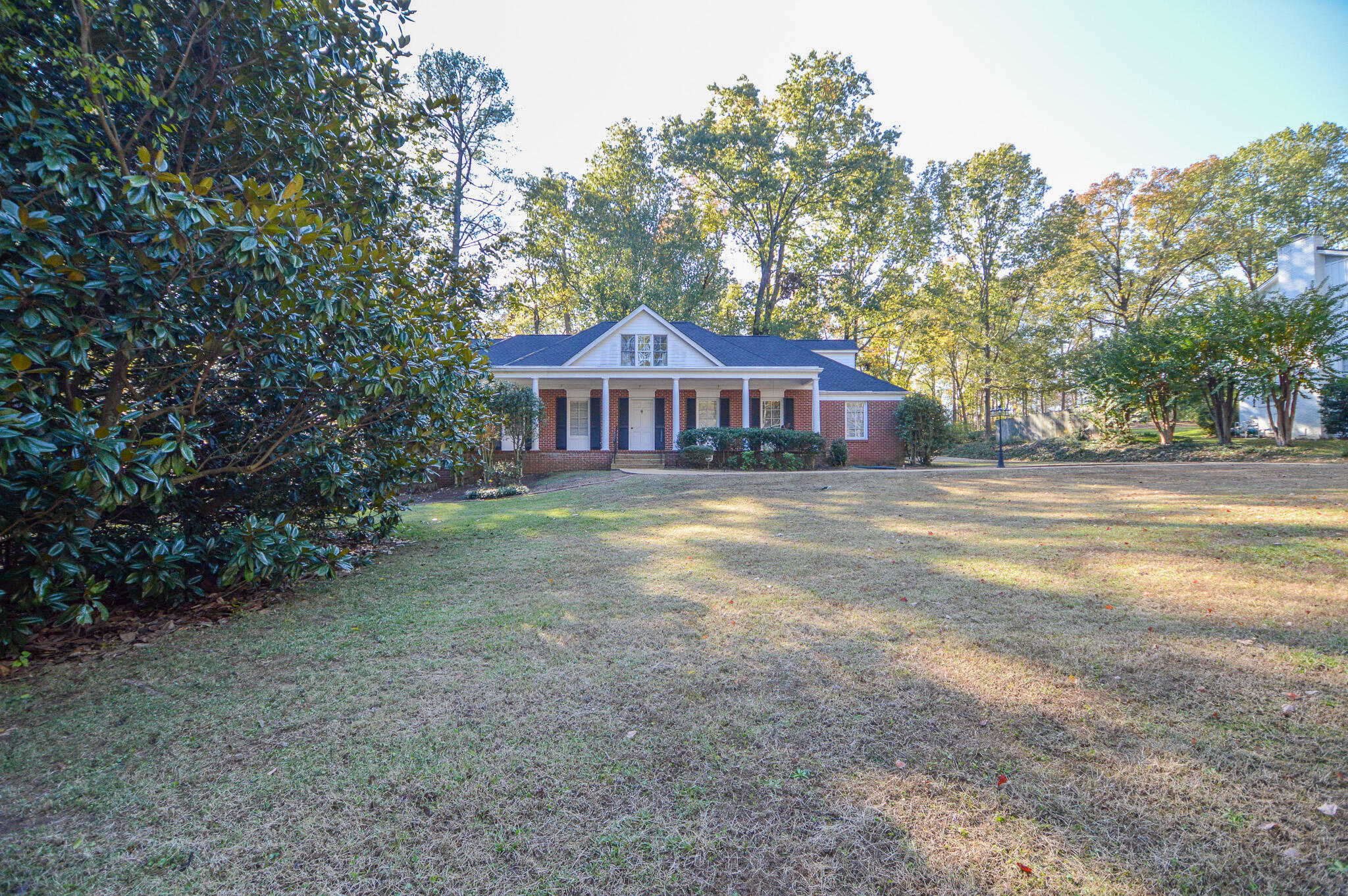 Property Photo:  605 Sherwood Road  MS 39759 