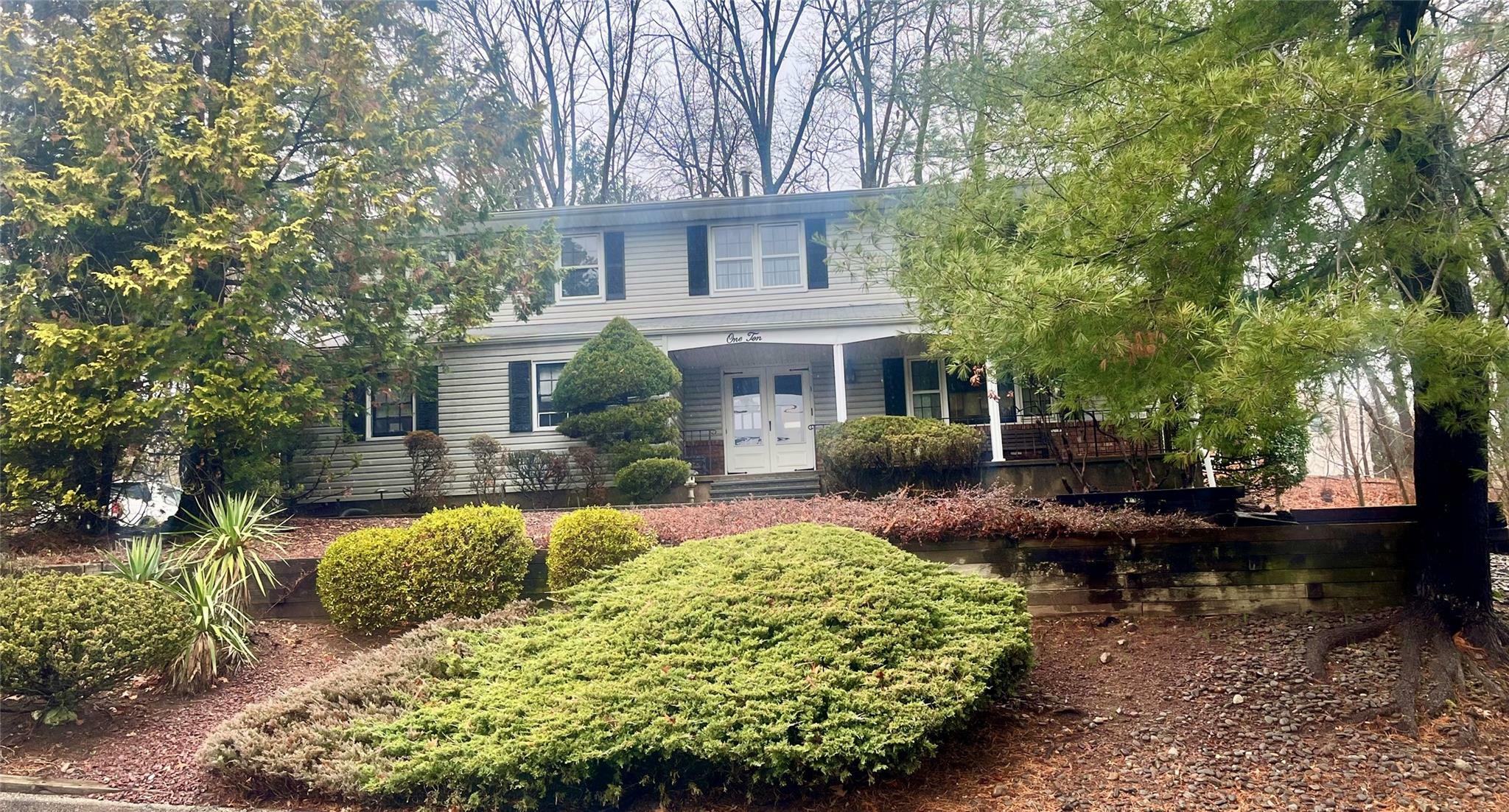 Property Photo:  110 Princeton Drive  NY 10983 