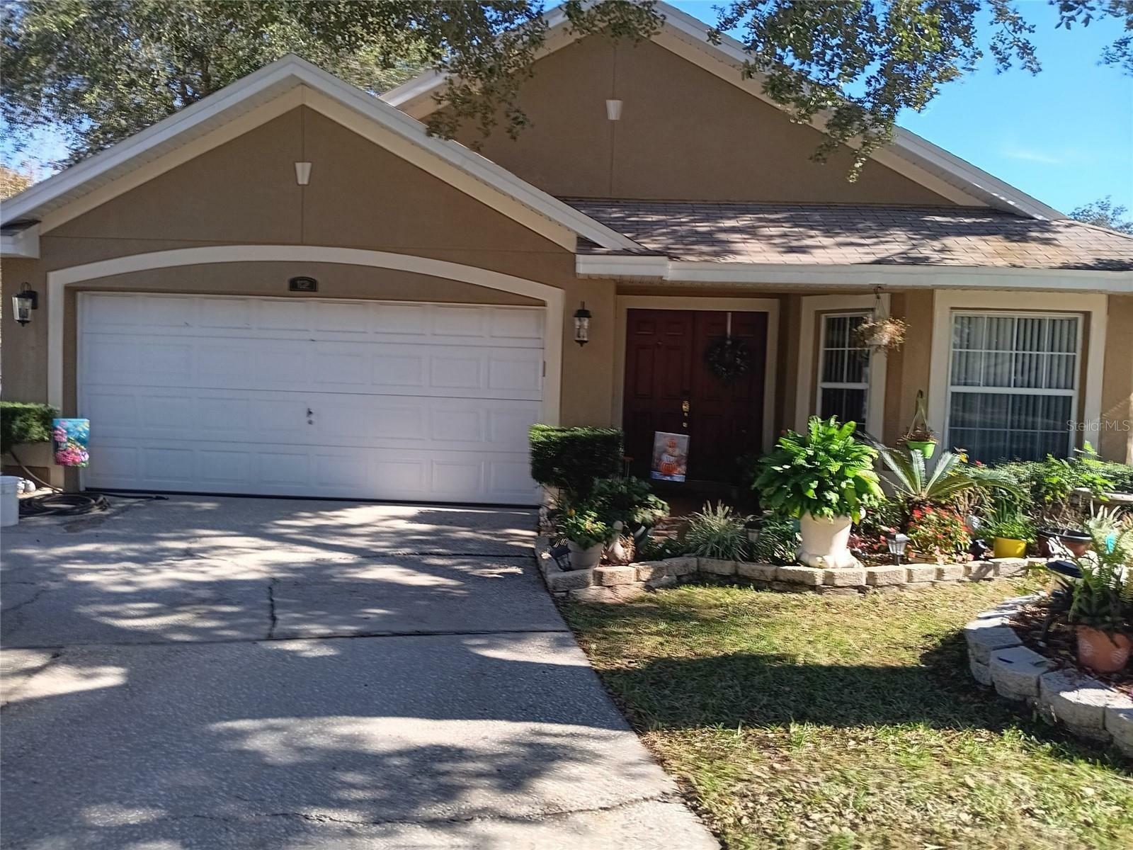 Property Photo:  12 Pine Forest Place  FL 32712 