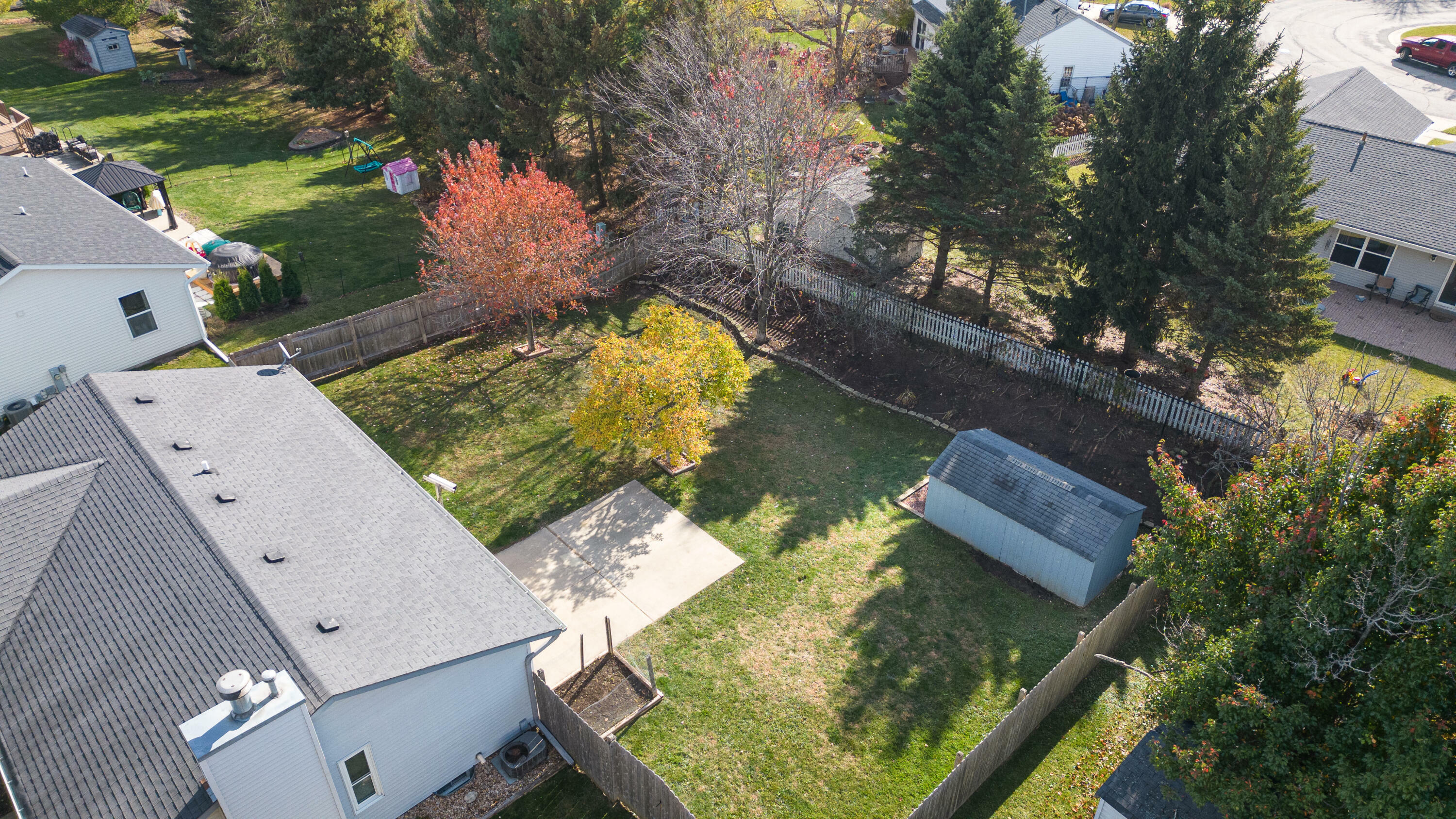 Property Photo:  543 Broadmoore Dr  WI 53027 