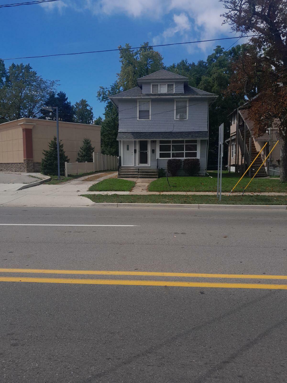 Property Photo:  410 S West Ave Avenue  MI 49201 