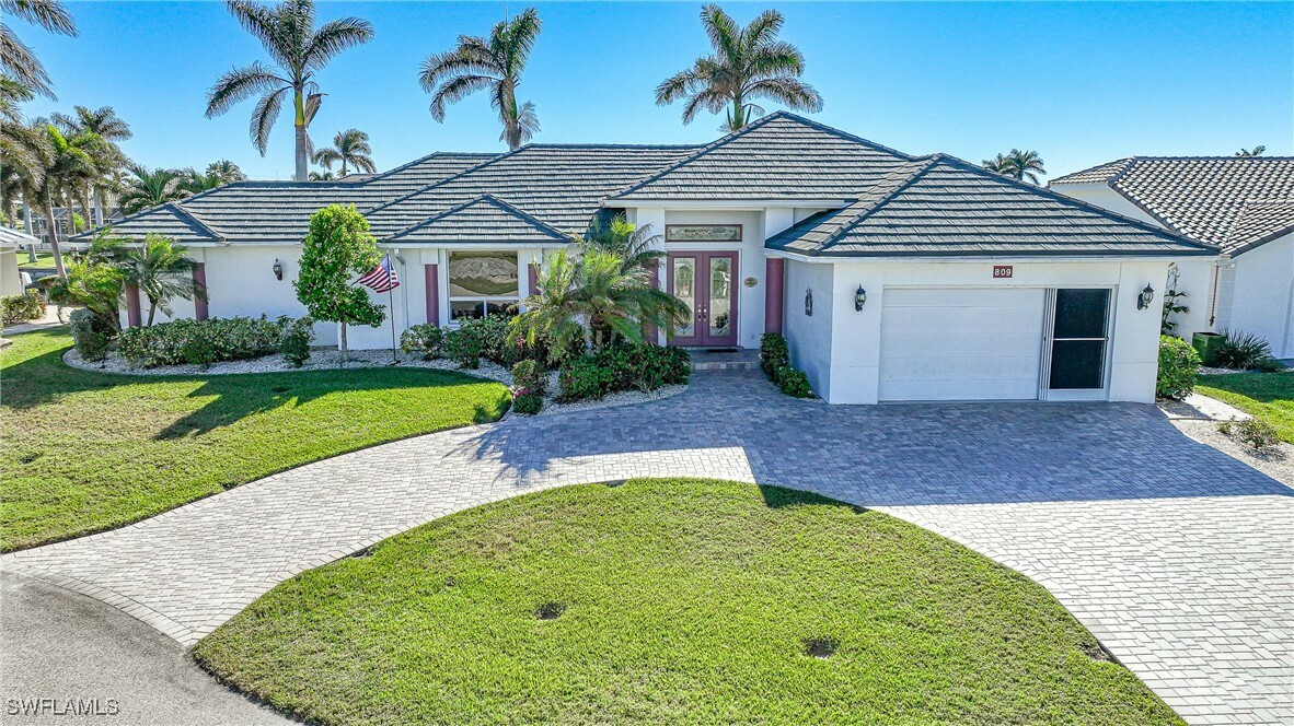 Property Photo:  809 Lucia Drive  FL 33950 