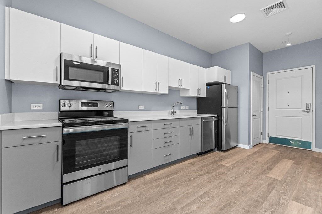 Property Photo:  30 Beacham Street 106  MA 02149 