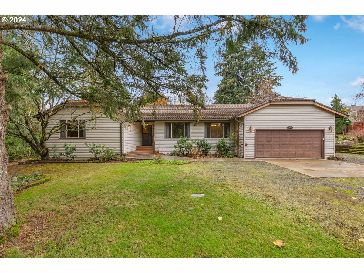 Property Photo: 15034 SE Royer Rd OR 97089