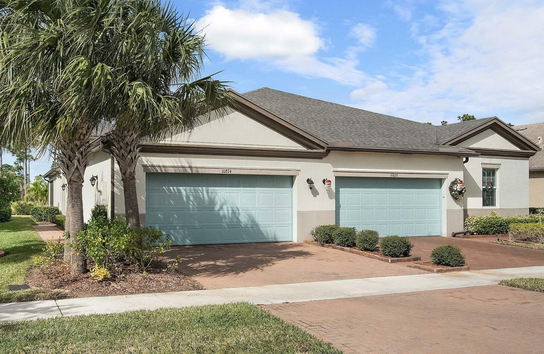 Property Photo: 10834 SW Winding Lakes Circle FL 34987