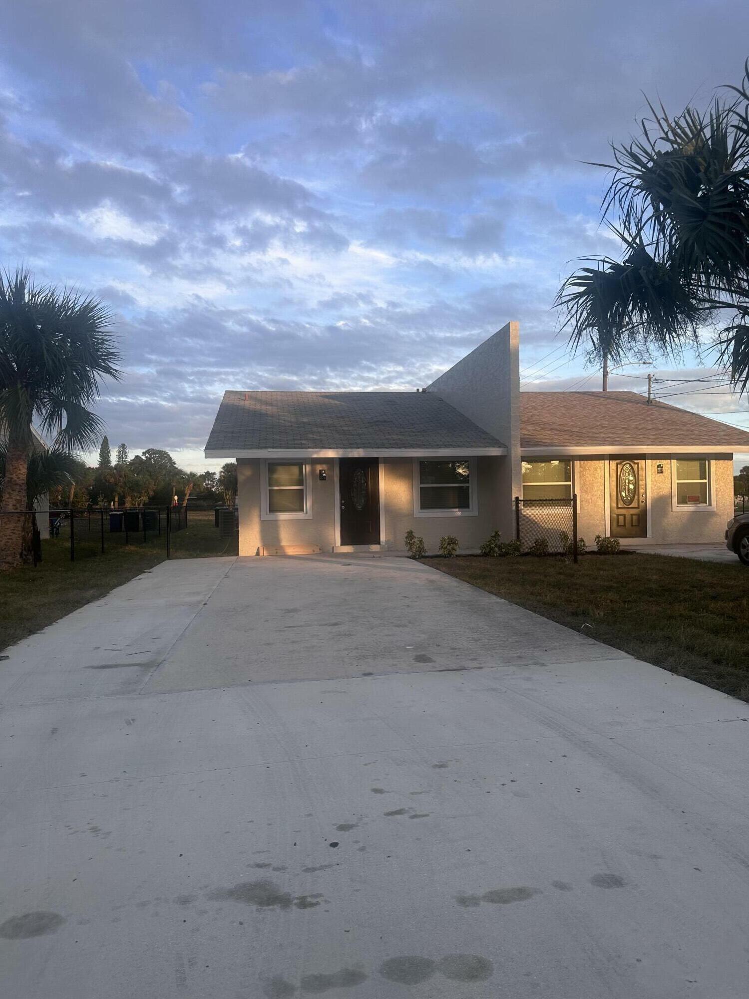 Property Photo:  1302 N 12th Street A  FL 34950 