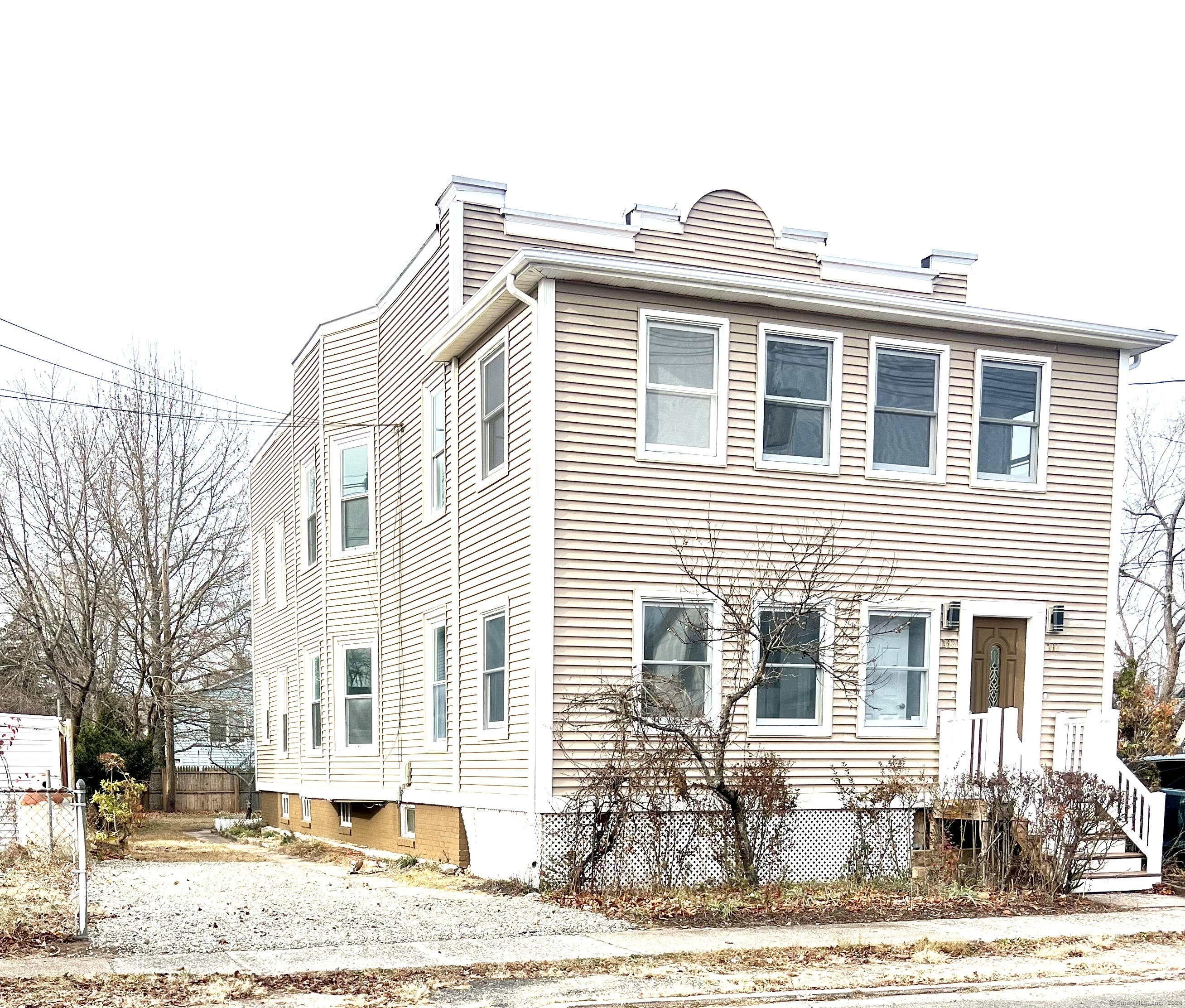 Property Photo:  261 South Cherry Street  CT 06492 