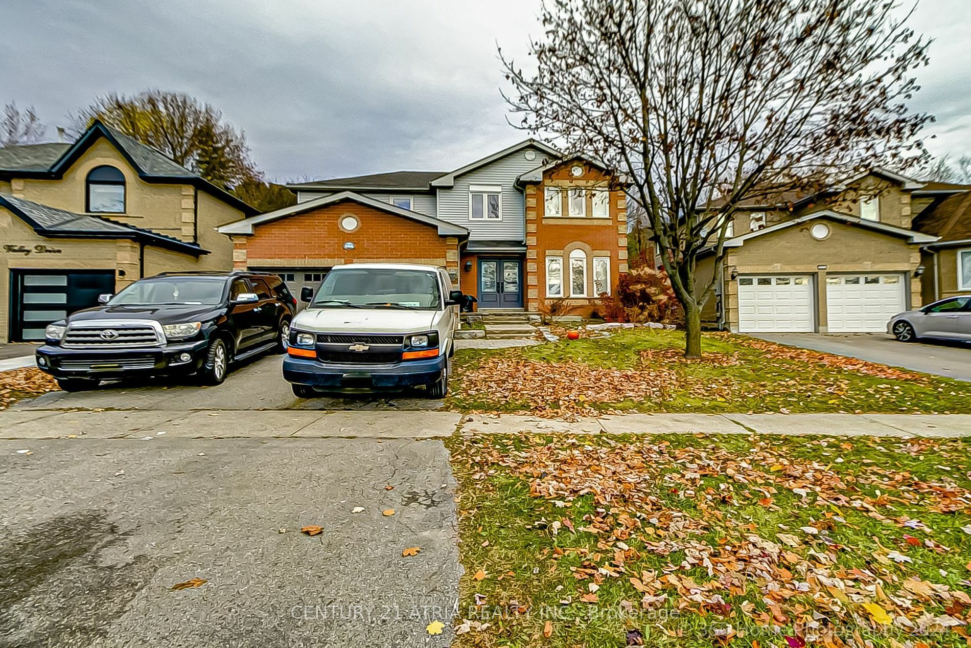 998 Ridge Valley Dr  Oshawa ON L2K 2G3 photo