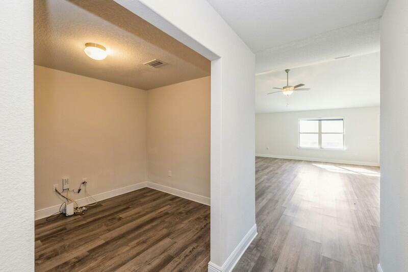 Property Photo:  2021 Broad Street  FL 32536 