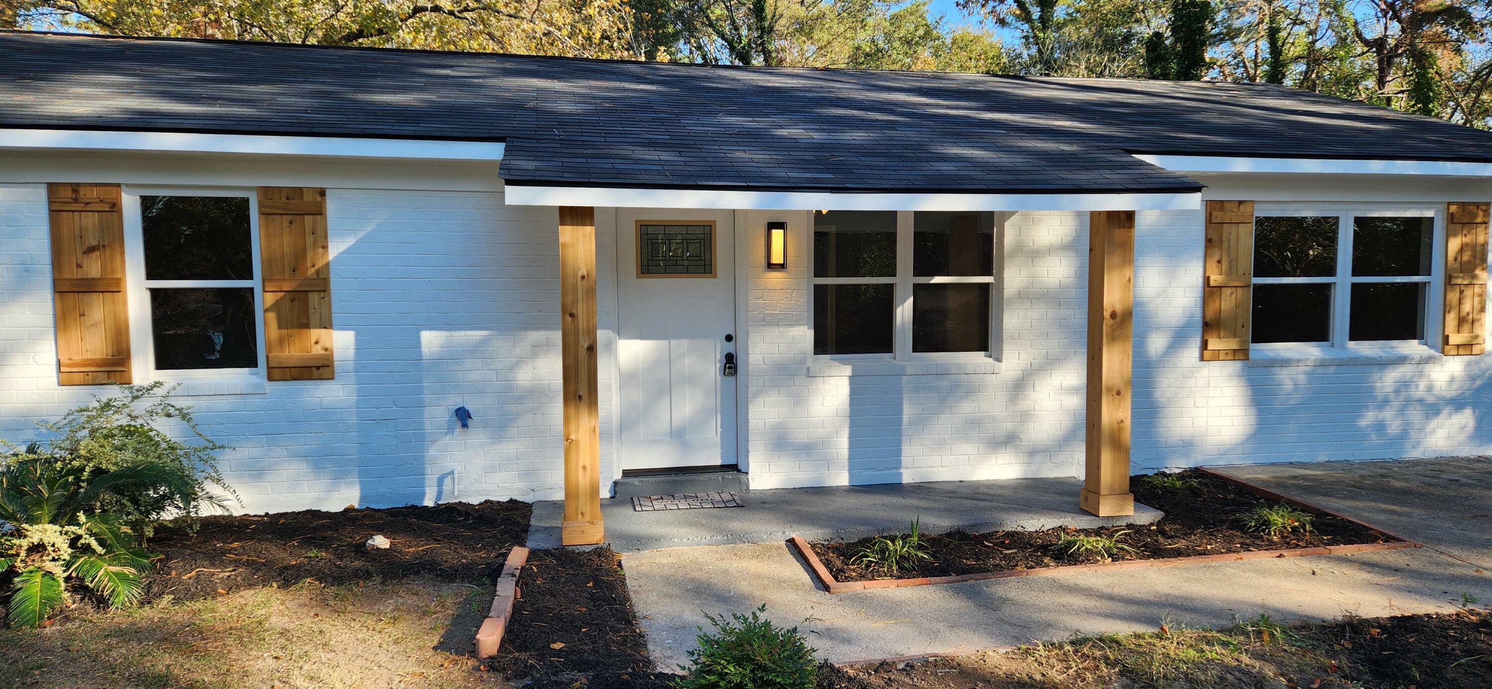 Property Photo:  332 Colonial Court  GA 30907 