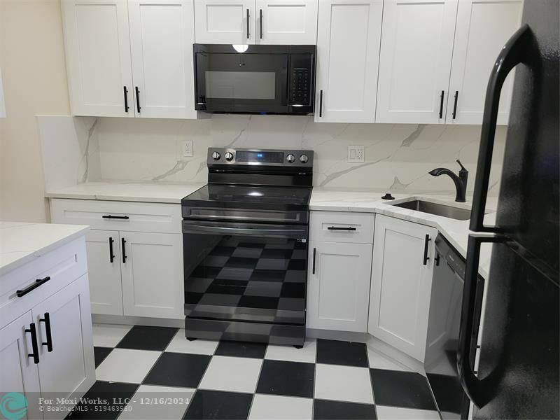 Property Photo:  4746 NW 22nd St 4746  FL 33063 