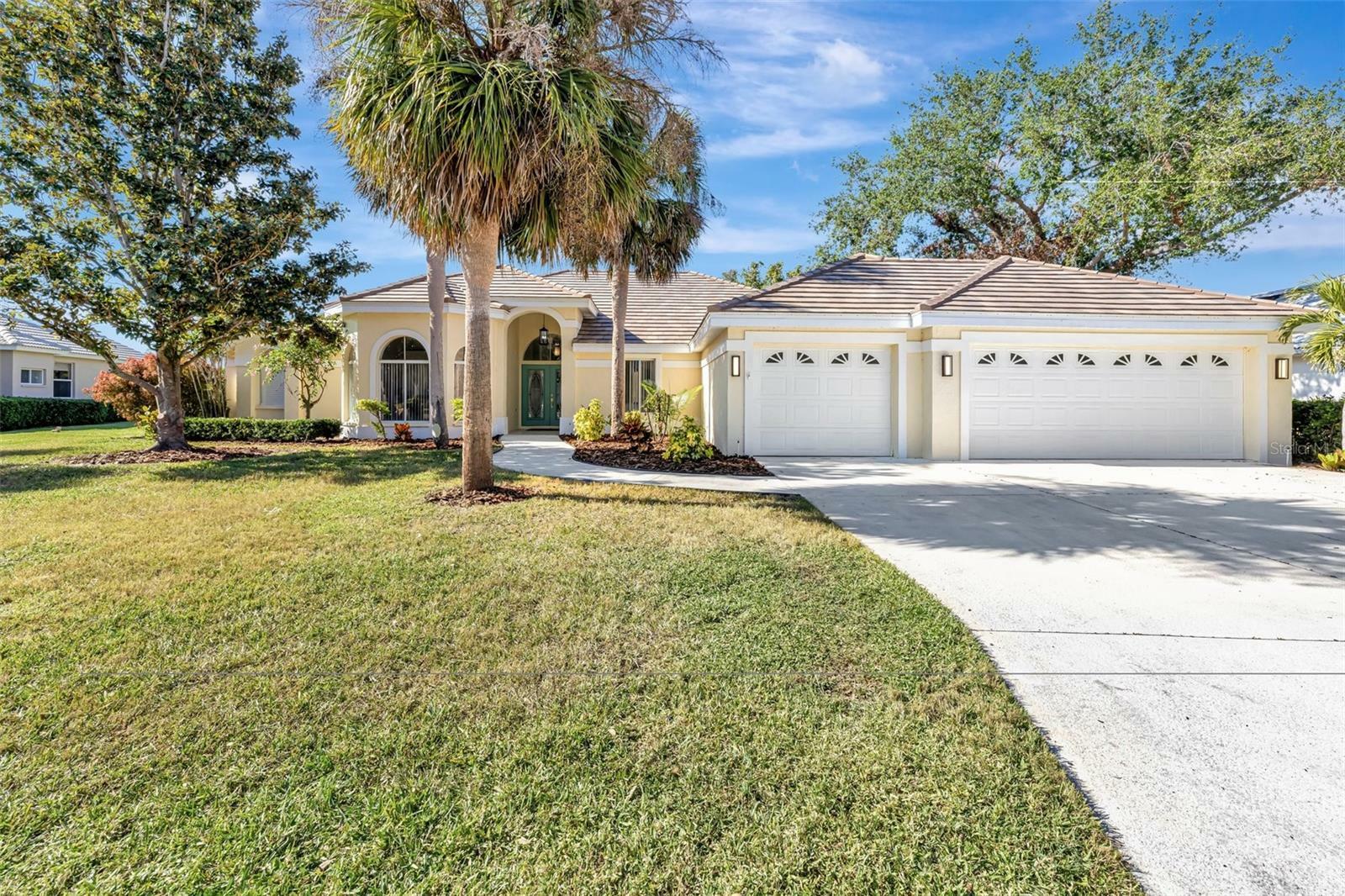 Property Photo:  4724 White Tail Lane  FL 34238 