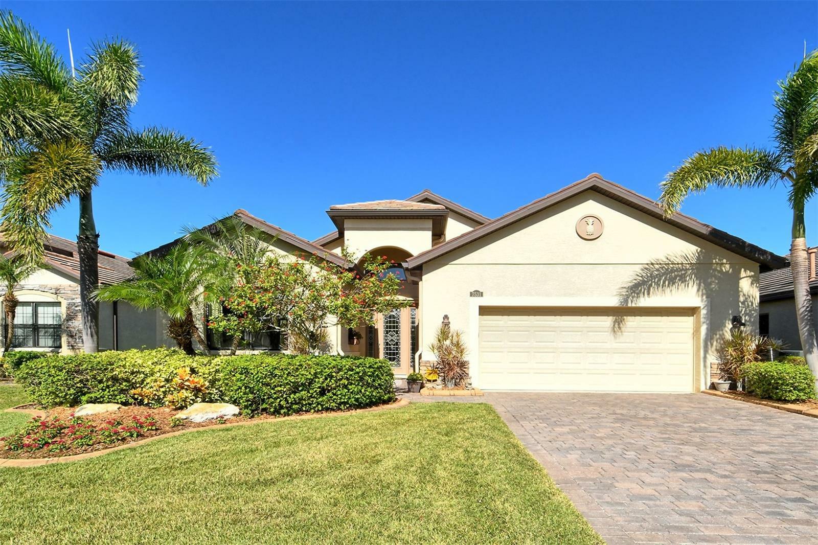 Property Photo:  7531 Rio Bella Place  FL 34201 