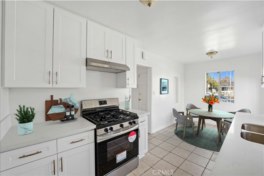 Property Photo: 4200 E Queensdale Street CA 90221