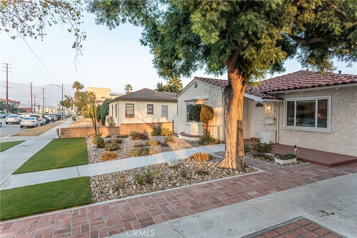 Property Photo: 352 W Alameda Avenue CA 91506