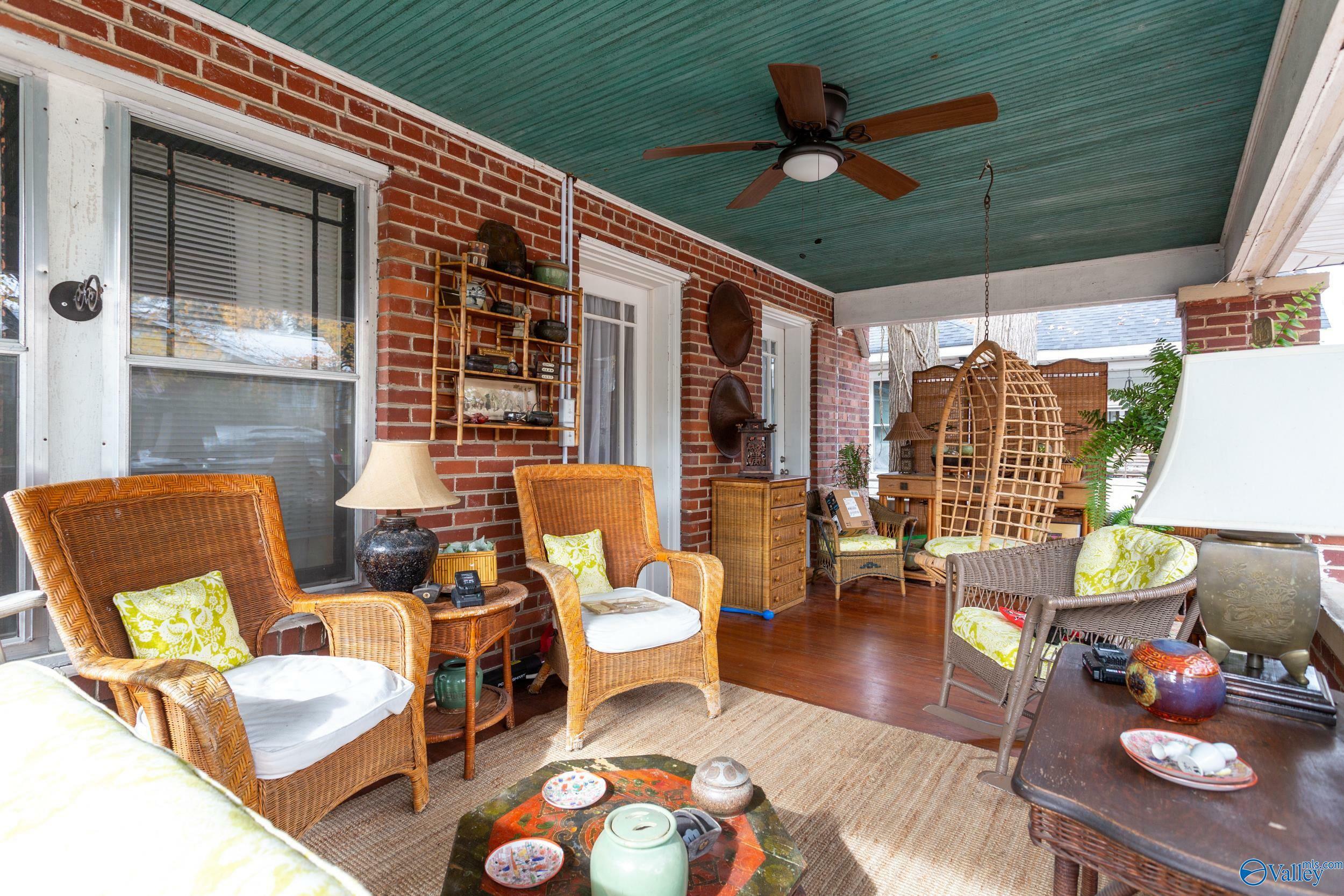 Property Photo:  721 S 10th Street  AL 35901 