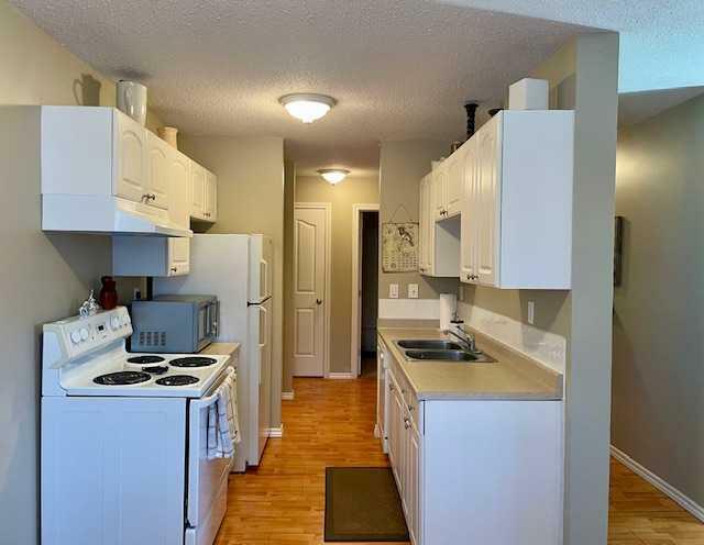 Property Photo:  4904 54 Street 305  AB T4N 2G8 