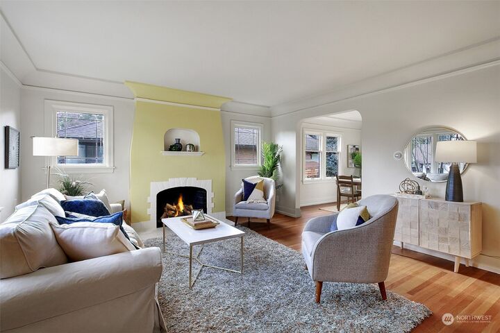 Property Photo:  3249  42nd Avenue SW  WA 98116 