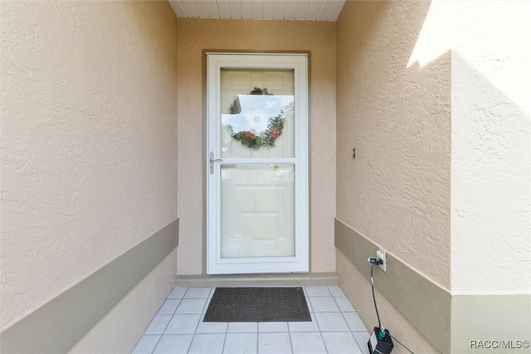 Property Photo:  4696 N Huntwood Point  FL 34465 