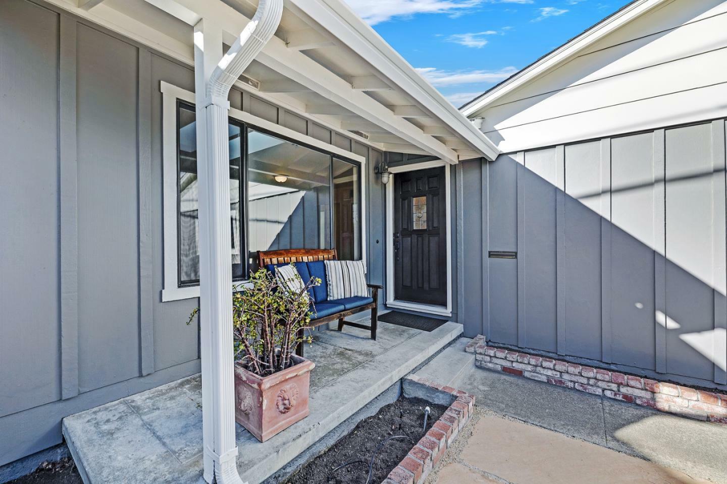 Property Photo:  1705 Kelly Street  CA 94403 